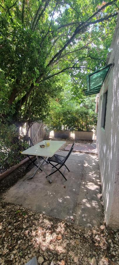 Studio En Camargue Арль Экстерьер фото